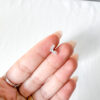 Piercing em V cravejado - Imagem 3